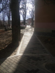 11. Uciteljski fakultet u Jagodini Behaton-betonska ploca