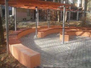 44. Uciteljski fakultet u Jagodini Behaton-betonska ploca