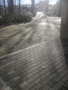 45. Uciteljski fakultet u Jagodini Behaton-betonska ploca